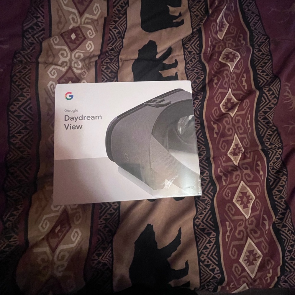 Google VR Headset - Picture 3 of 5